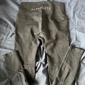 Alphalete Legging Size M
